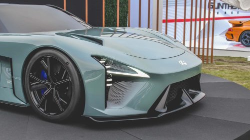 Lexus, Apakah Mobil Sport EV Lexus Mati agar 'LFR' Bisa Hidup?