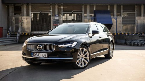 Hybrid Plug-In Mungkin Tidak Sebersih yang Diklaim Produsen Mobil