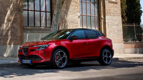 Alfa Romeo, L'Alfa Romeo Junior se renouvelle, voici comment et combien elle coûte
