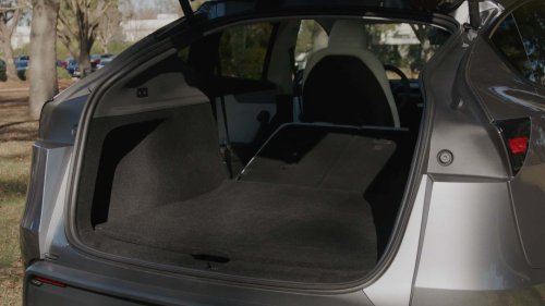 Mazda CX-6e vs. Tesla Model Y: comparativa de SUV eléctricos