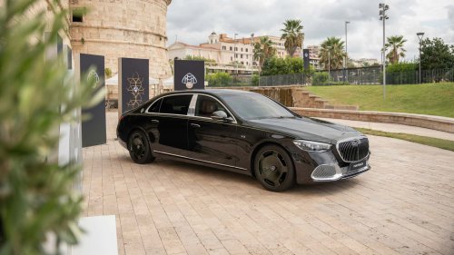 Mercedes, Maybach, Mercedes Celebrates V-12 Engines With an Opulent Maybach S-Class