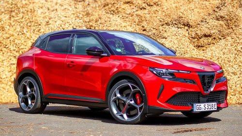 Alfa Romeo Junior Veloce im Test: Elektro-Knaller mit Charisma?