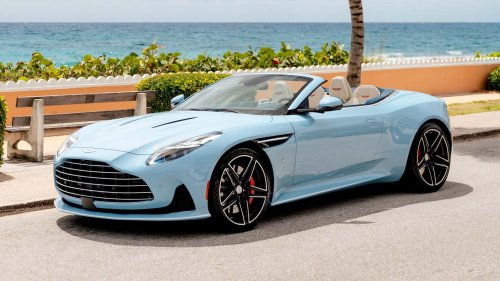 Aston Martin, Aston Martin DB12 yang Cantik Ini Dirancang untuk Florida