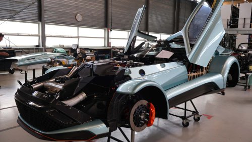 Donkervoort F22: Konsistensi Radikal dalam Konstruksi Mobil