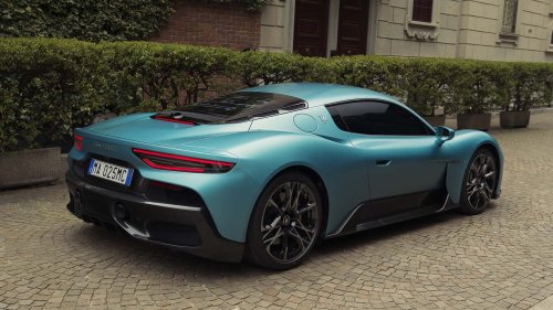 Maserati MCPURA vs. Porsche 911 Turbo S: comparativa de deportivos puros