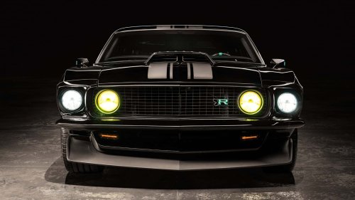 Der Ringbrothers 'Kingpin' Mustang ist ein Kunstwerk mit 800 PS