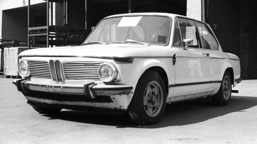 Porsche compró una vez un BMW para esconder su primer coche con motor delantero