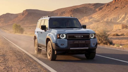¿No has comprado todavía el Land Cruiser? Acierto, porque llega la mejor versión 4x4