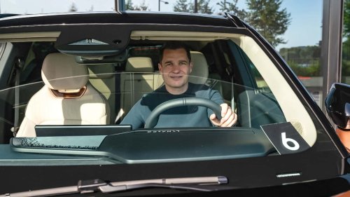 Lynk Co, Lynk & Co 08 mit neuem Reichweiten-Weltrekord für Plug-in-Hybrid