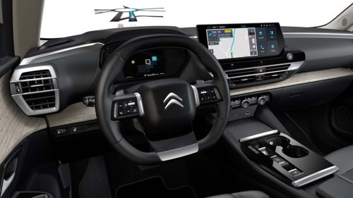 El Dacia Striker tiene rival: Citroën C5 X Hybrid, a precio de derribo