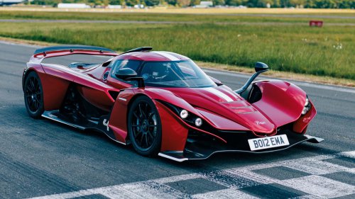 Supercar Praga Bohema Pecahkan Rekor Lap Top Gear