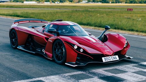 Supercar Praga Bohema Pecahkan Rekor Lap Top Gear