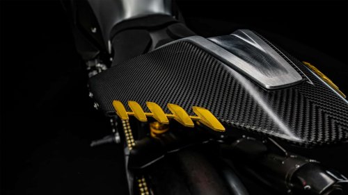 Superbike Baru dari BMW Padukan Tenaga dan Desain Indah