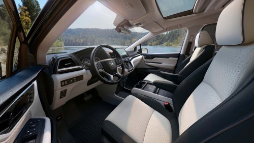 Honda, Honda Odyssey, Toyota, Texas Woman Trades '26 Honda Odyssey for '17 Toyota Sienna. So Was It a Fair Trade?