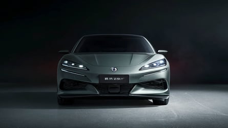 Este coche carga su batería en el mismo tiempo ¡que si echaras gasolina!