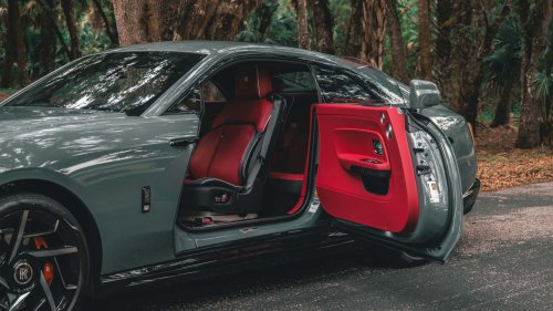 Review Rolls-Royce Spectre Black Badge