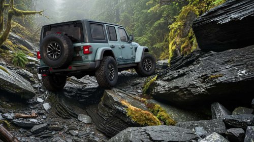 Jeep, La Jeep Wrangler se pare de bleu avec l’édition Rockslide