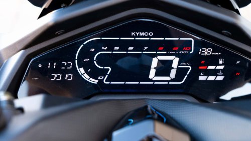 Prueba KYMCO DTX 350: un scooter práctico, urbano y campero