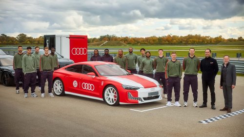 Audi, Audi übergibt dem FC Bayern neue Dienstwagen