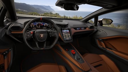 Lamborghini ne suivra pas Ferrari avec les boîtes de vitesses manuelles simulées