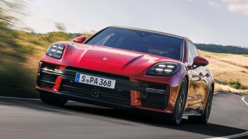 SUV Unggulan Baru Porsche Tidak Akan Bertenaga Listrik Awalnya