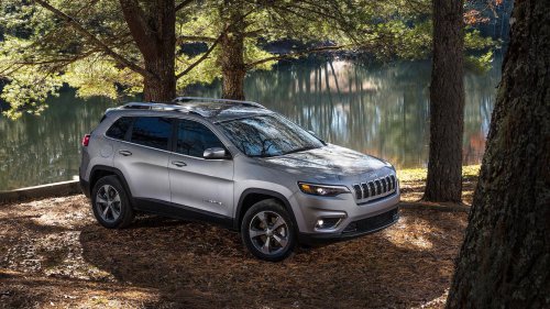 Jeep, 'No Engine Or Transmission Issues?': Illinois Uber Customer Gets Into 2019 Jeep Cherokee. Then He Sees the Odometer