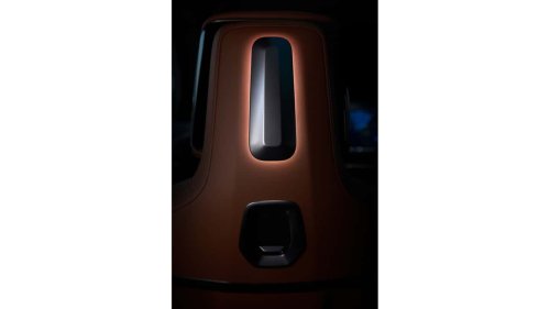BMW, BMW's Flagship Sedan Gets A Big Interior Upgrade And More EV Range