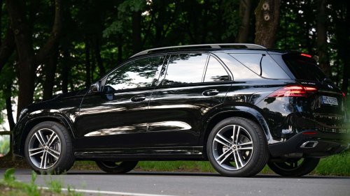 'A Lawsuit Waiting to Happen:' Mechanic Inspects Pirelli Tires. Then He Learns They Aren't What They Seem