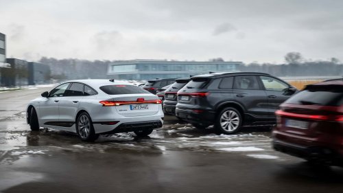 Audi, Endlich: Audi bringt echte Knöpfe am Lenkrad zurück