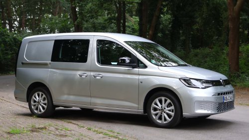 VW Caddy Flexible eHybrid (2025): Teurer Familienlaster im Test