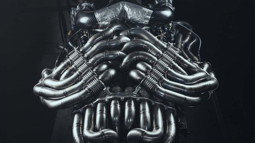 Le moteur V12 de cette De Tomaso est complètement dingue