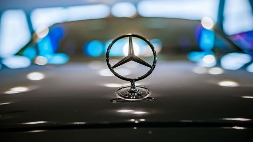 Mercedes, Mercedes E 60 AMG (1997): Der Super-210er