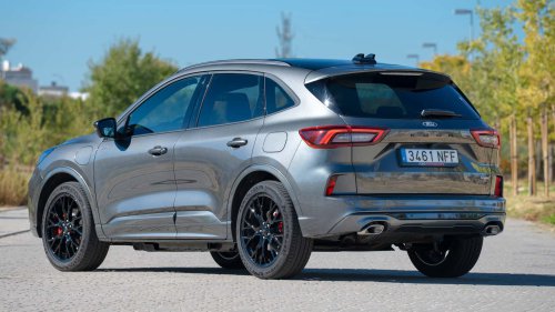 El Ford Kuga 2026 estrena la conducción sin manos BlueCruise