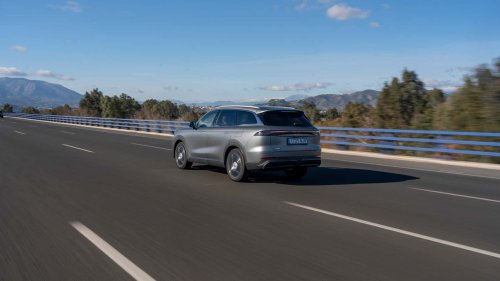 EBRO s900 PHEV 4x4, primera prueba del SUV 7 plazas de la firma española