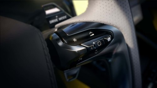 Review Lotus Emeya 2025: Lotus yang Sangat Berbeda