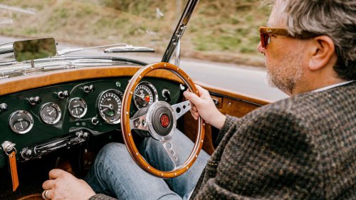 Restomod MGA Ini Memiliki Jiwa Miata, Hasilnya Brilian