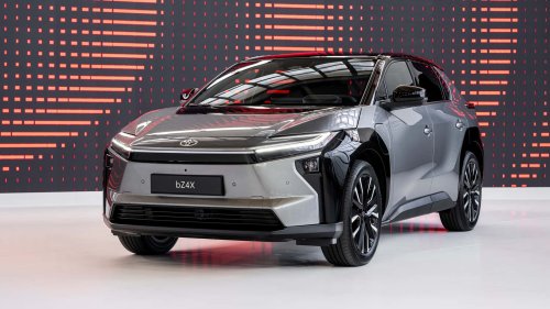 Toyota, Toyota bZ4X, Nuevo Toyota bZ4X 2026: ¿precios, ofertas y equipamientos? ¿Básico y autonomía?
