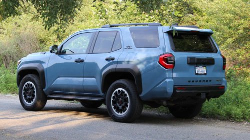 Toyota Driver Pulls Wake Boarder in Hurricane Floodwaters. Then People Point Out This Surprising Risk