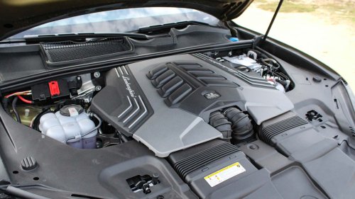 Lamborghini, Lamborghini Tetap Pertahankan Mesin Bensin untuk Jangka Panjang