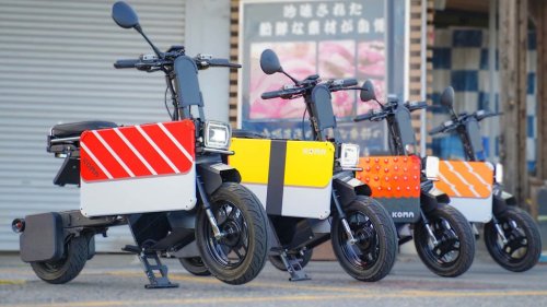 Esta moto eléctrica plegable se convierte en una maleta