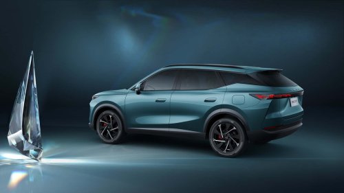 Omoda 7 SHS-P 2026: primeros precios del SUV híbrido enchufable