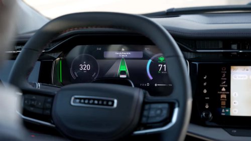 Stellantis, Stellantis Perlambat Otonom Setelah Tertinggal soal Mobil Listrik