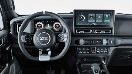 EMC 212, el interior y el maletero del nuevo todoterreno de gasolina