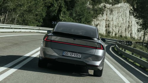 La Xpeng P7+ prouve que les géants de la tech fabriquent de belles voitures électriques