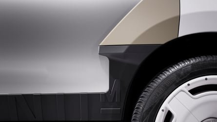 This Mini Countryman Takes Us Back To 1990's Car Audio Contests