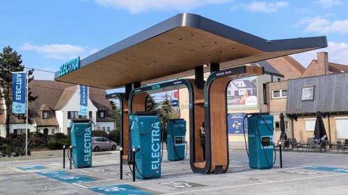 Pengisi Daya Mobil Listrik Terbaru di Eropa Terlihat Canggih