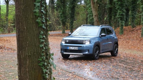 Fiat Grande Panda eDCT (2025) im Test: Großer Bär mit kleinen Macken