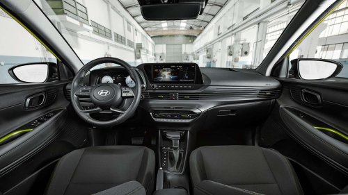 Trop de commandes tactiles en voiture ? L’Europe et la Chine freinent désormais ensemble