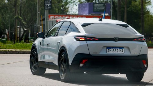 Apuntes del lanzamiento del Peugeot 408
