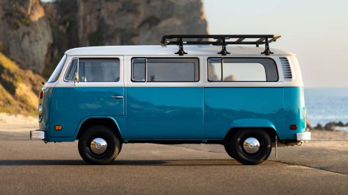 Volkswagen, Volkswagen zeigt nach Kalifornien-Bränden restaurierten T2